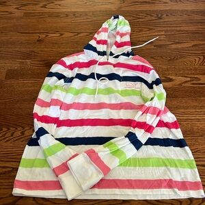 Women’s striped vineyard vines long sleeved shirt with hood